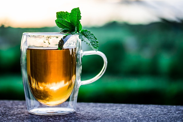 Nebojte se vyzkoušet kratom. 